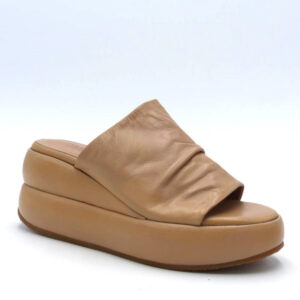 Mules camel Rebecca White