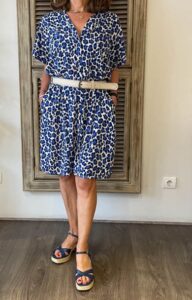 robe chemise bleue léopard palme